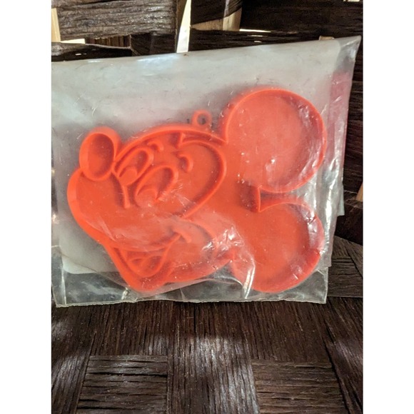Vintage Mickey Mouse Cookie Cutter Ambassador Hallmark Sealed - Picture 3 of 7